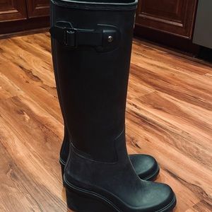 Hunter Wedge Boots with Socks